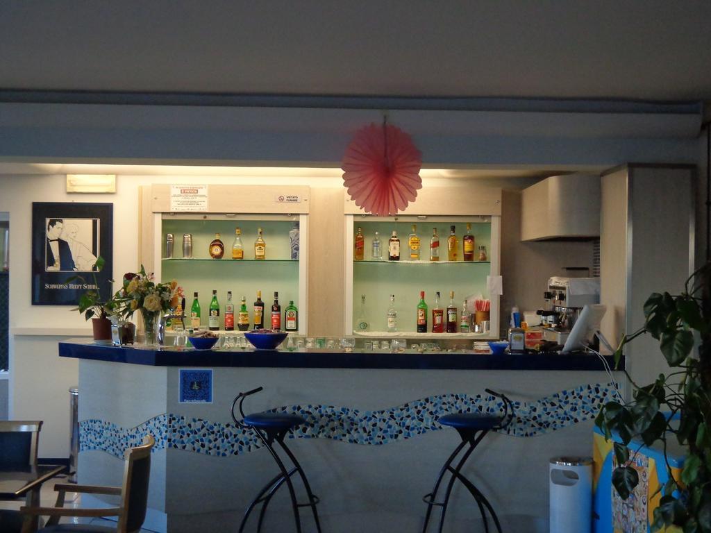 Bristol Hotel 3*